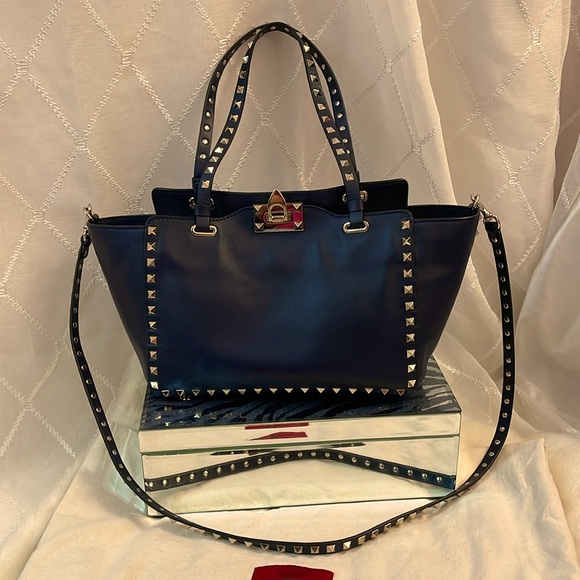 Valentino Garavani Navy Rockstud Calfskin Leather Tote With Shoulder Strap - Picture 7 of 16